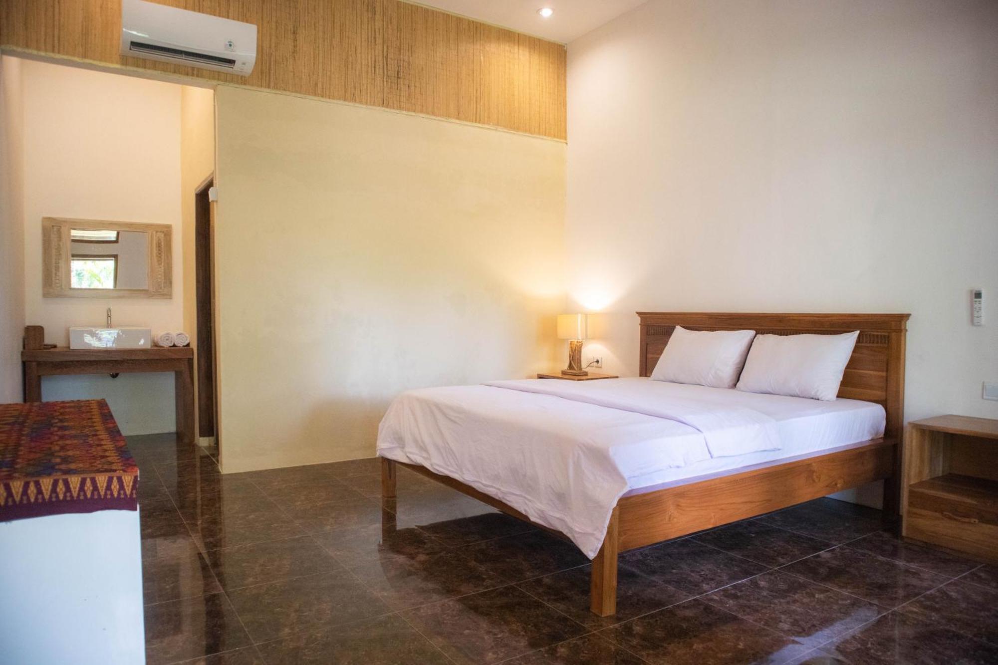 Peraja Bungalows Loyok Sangyang Стая снимка
