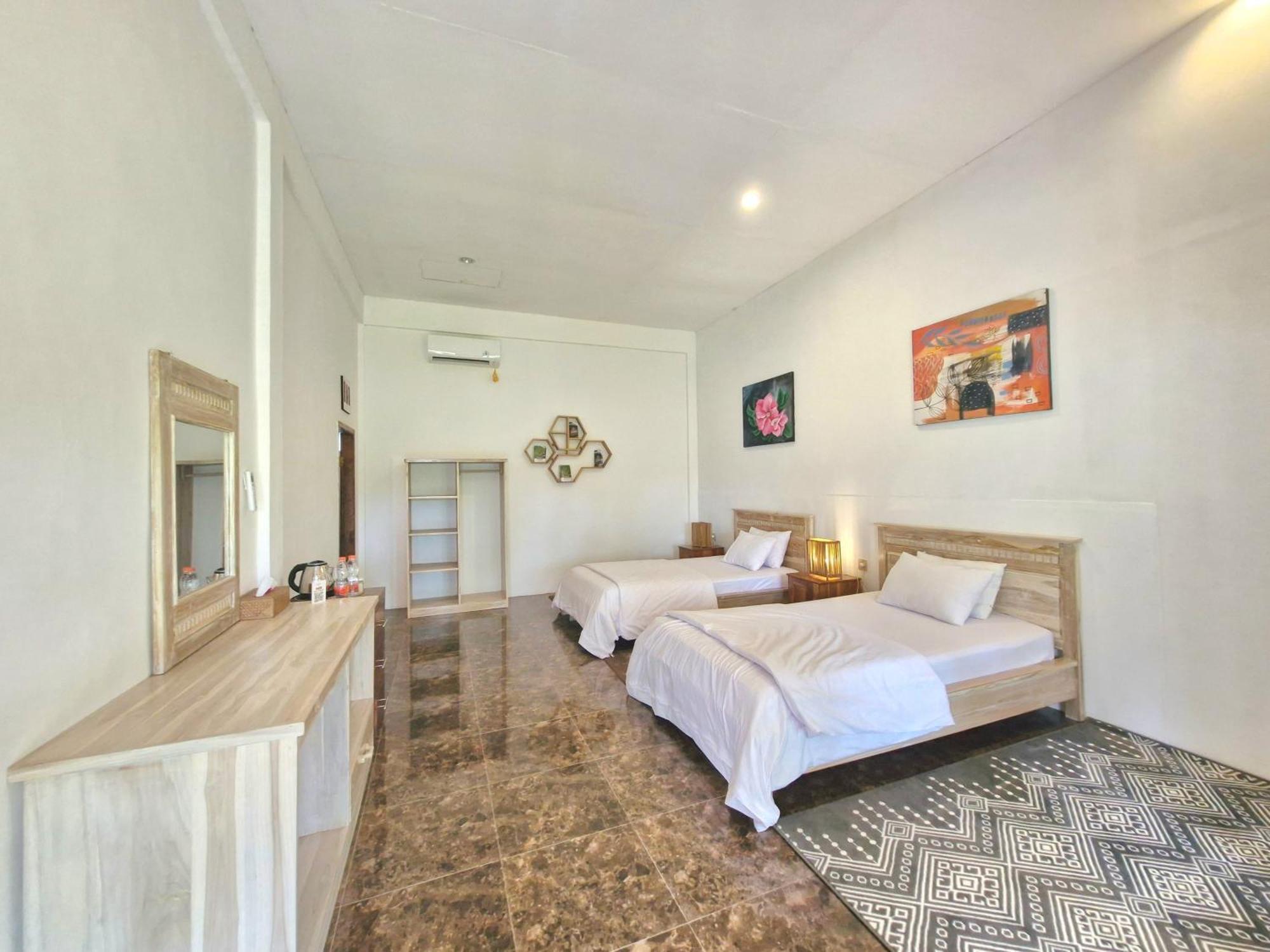 Peraja Bungalows Loyok Sangyang Екстериор снимка